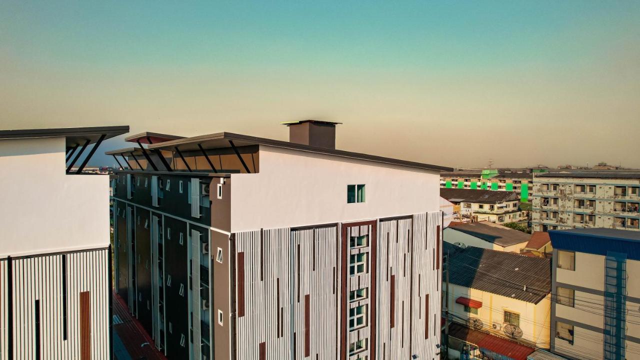 Blue Sky Residence Airport Ban Bang Phli Yai Exterior photo